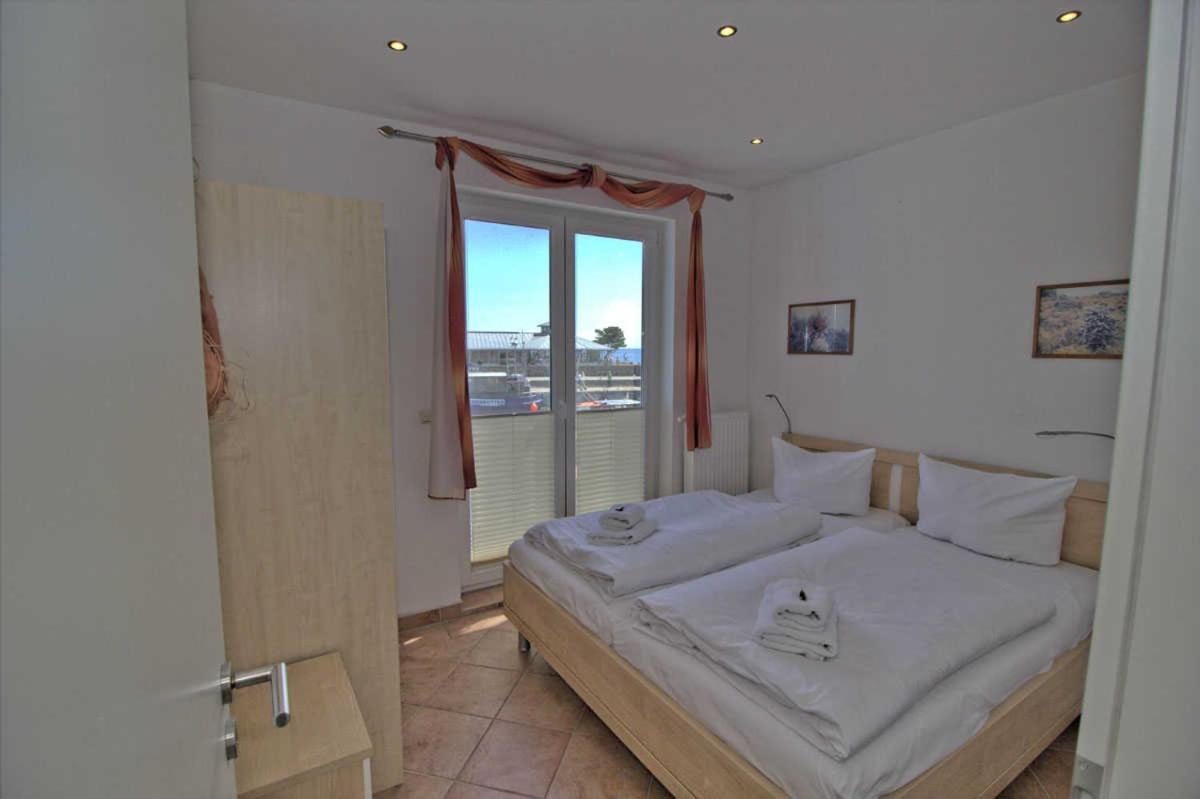 Ferienwohnung Kutterfisch Direkt Im Stadthafen Sassnitz Dış mekan fotoğraf